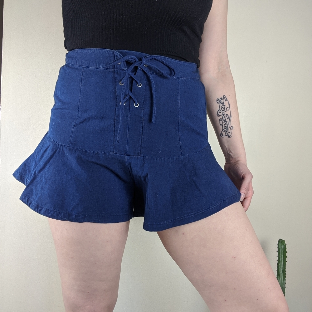 American Eagle Lace Up Shorts